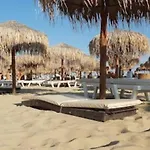 Beachfront In Marina Dinevi 아파트 *