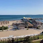 公寓 Beachfront In Marina Dinevi *