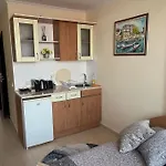 Beachfront In Marina Dinevi 公寓 圣弗拉斯