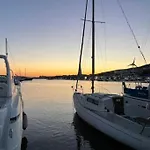 公寓 Beachfront In Marina Dinevi *